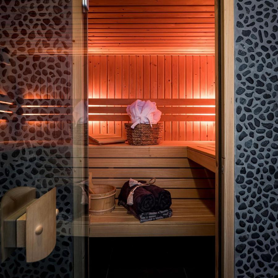 Romantic Wellness Bnb Noordwijk Exterior photo